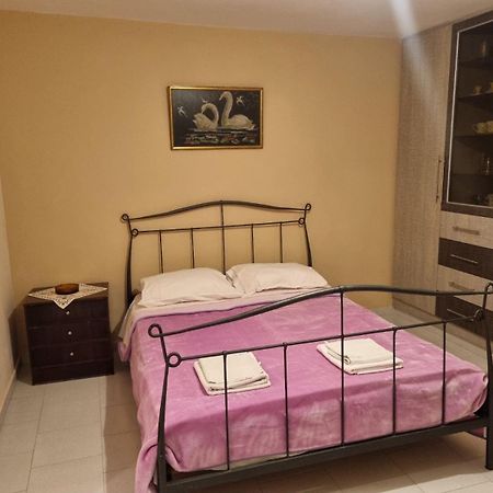 קמנה וורלה Κεντρικό, Άνετο Και Ζεστό Διαμέρισμα מראה חיצוני תמונה